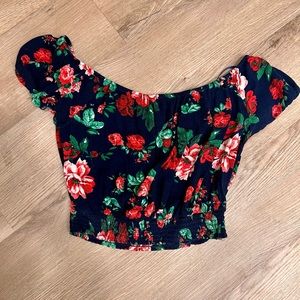 Ambience crop top small